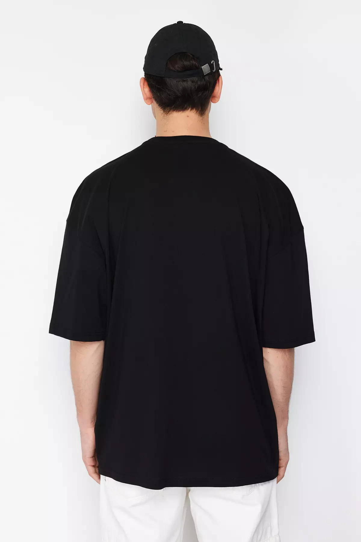 Black Oversize/Wide Fit Short Sleeve Scenic Embroidery 100% T-Shirt Tmnss23Ts00243