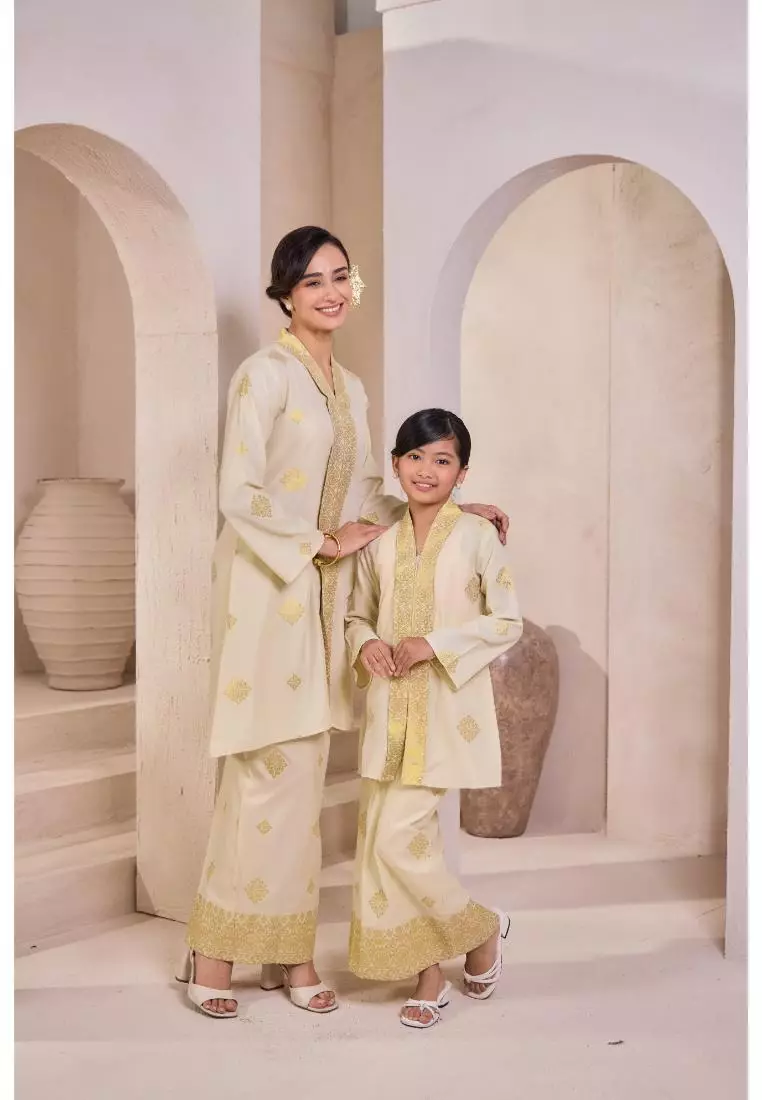 Kebarung Songket Mahsuri
