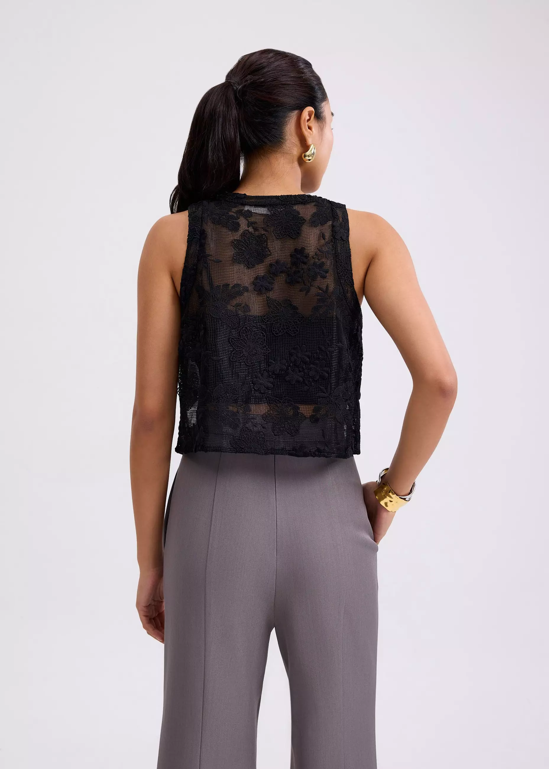 Vest Wanita - Lace Embroidery Boxy Crop Vest