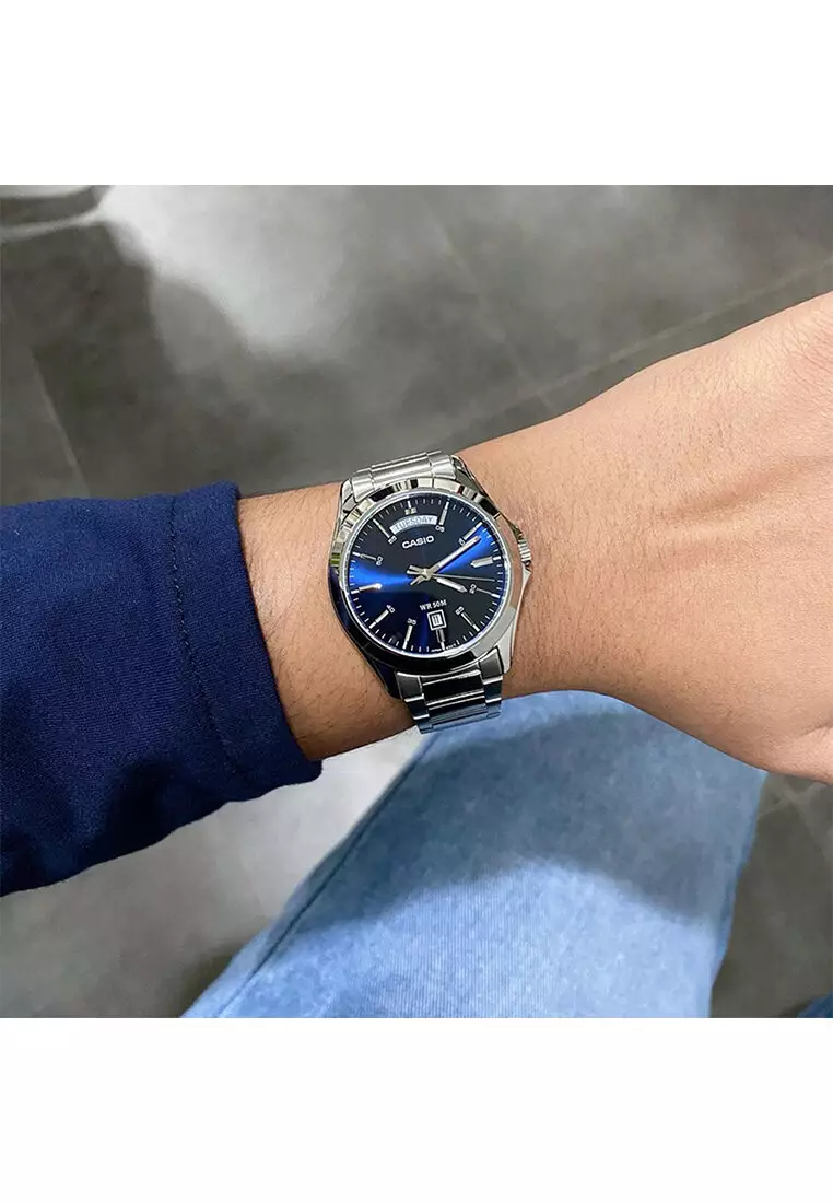 MTP-1370D-2A2 Men Analog Watch with Silver Stainless Steel Band