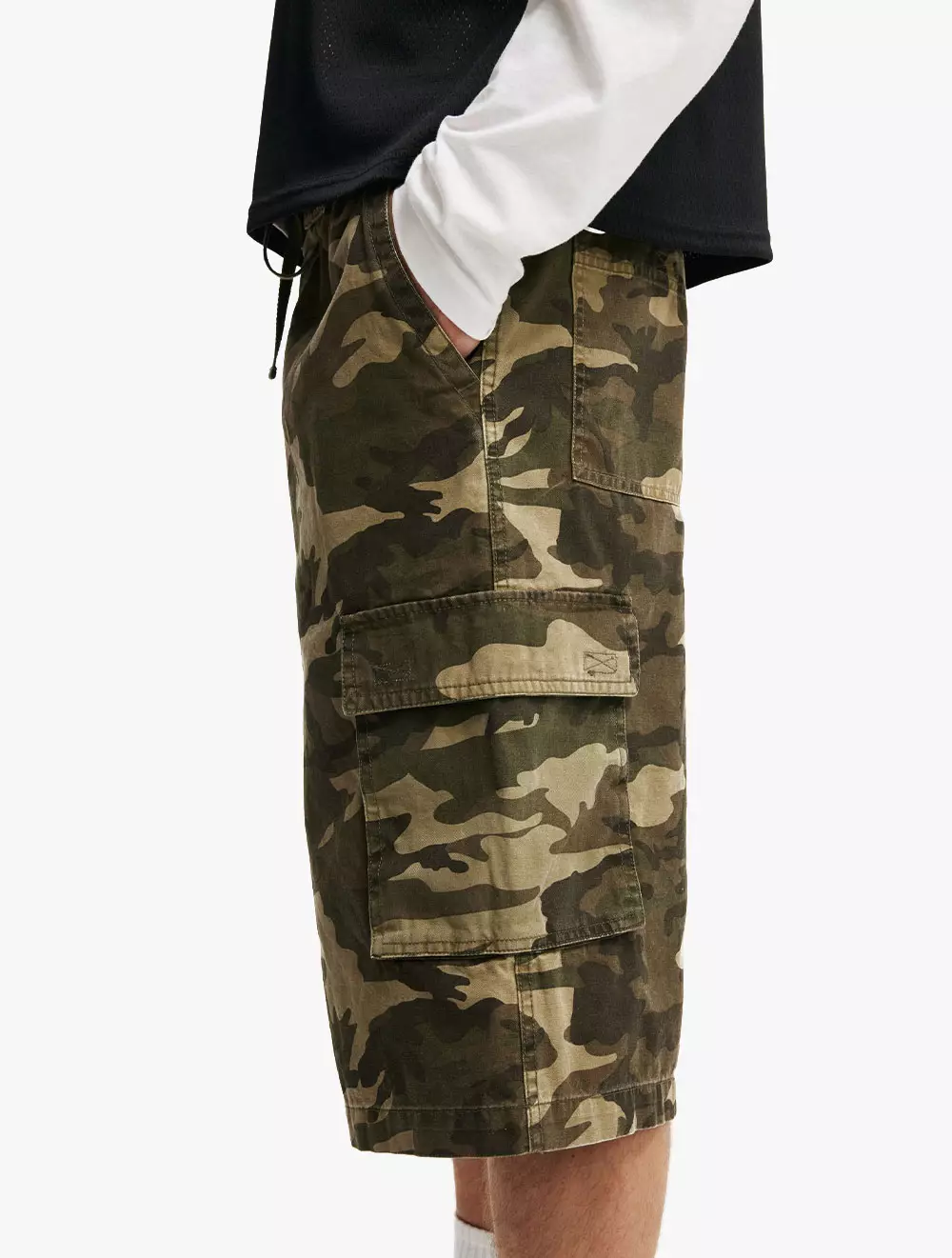 Cotton On - SHORTS - Super Baggy Cargo Short - CAMO