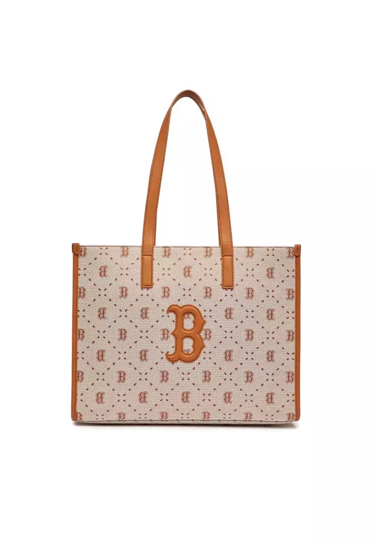 Dooney & Bourke expand MLB collection