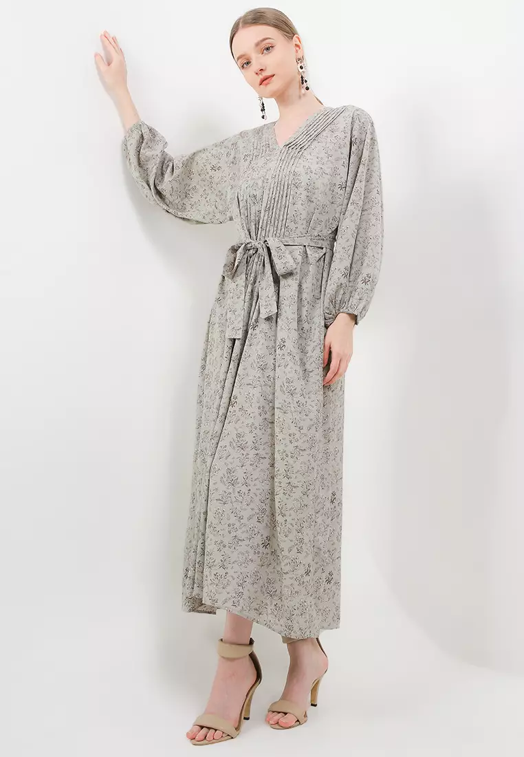 Self Tie Pintuct Maxi Dress