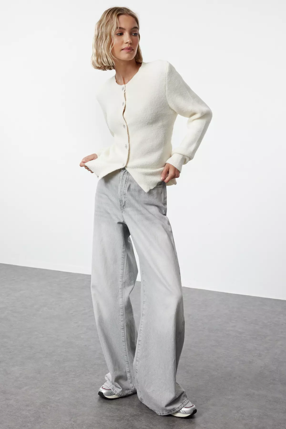 Ecru Extra Soft Textured Knitted Cardigan TWOAW25HI00119