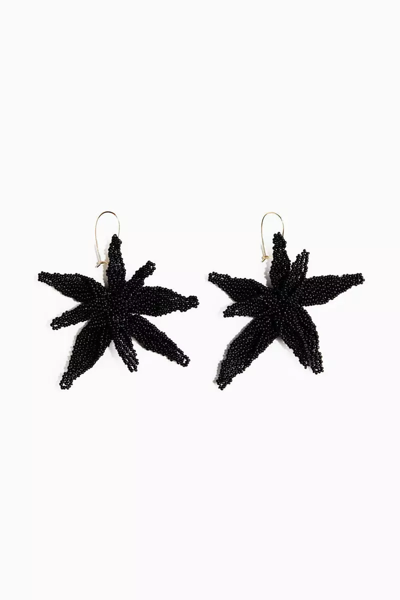 Starfish-shaped glass-bead earrings