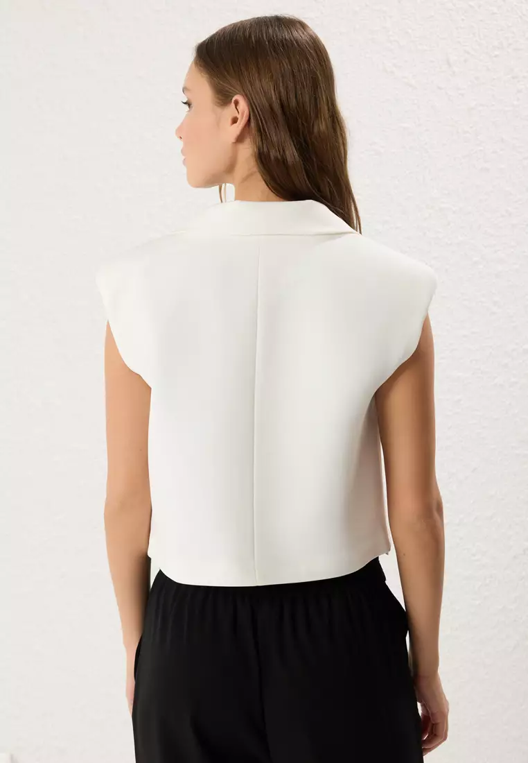 White Oversized Crop Pocket Detailed Woven Vest