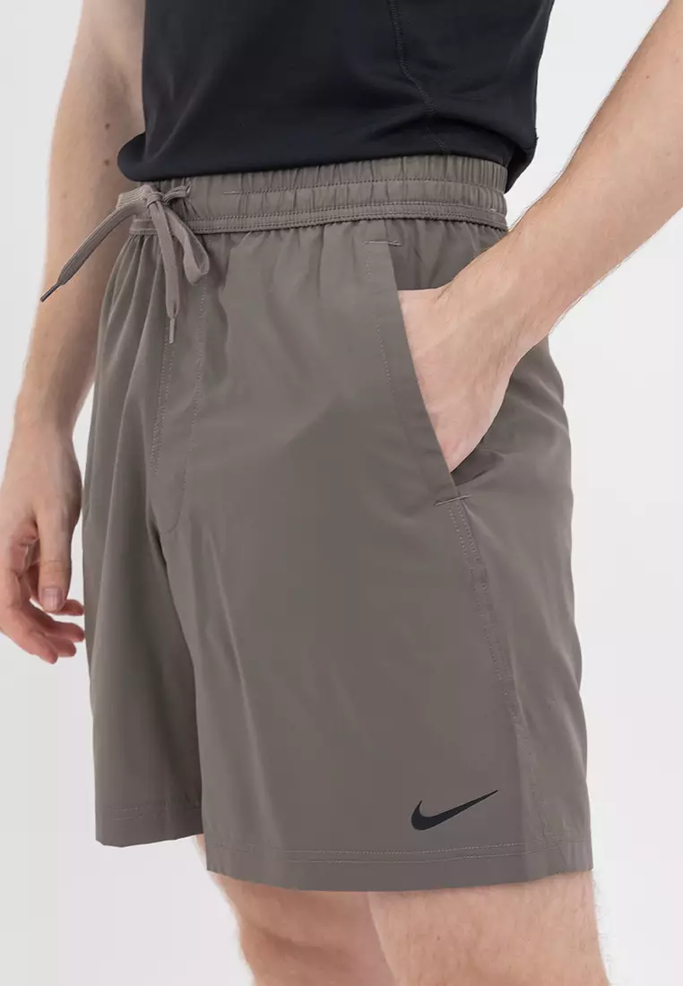 Dri-FIT Form Men's 7" Unlined Versatile Shorts