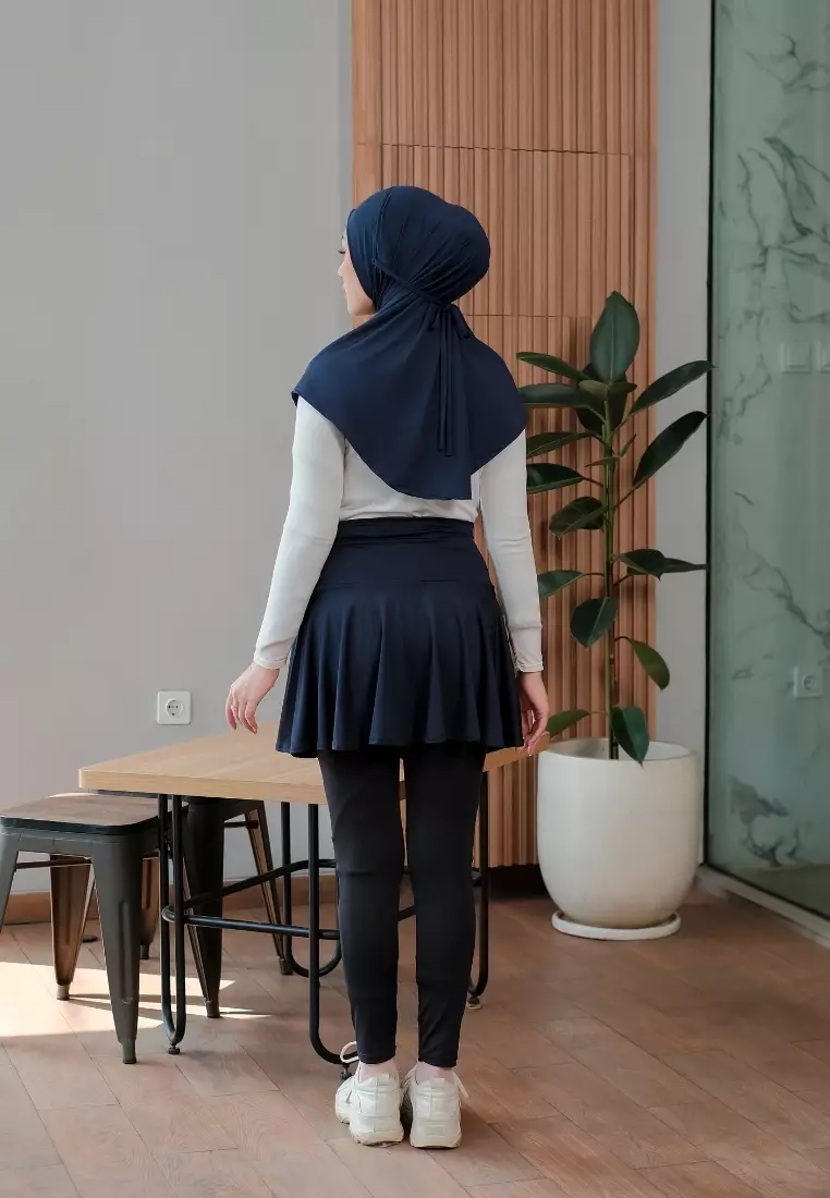 Serina Rok Olahraga Short Navy
