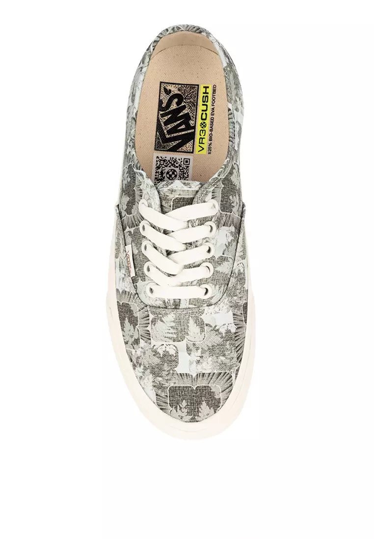 Vans authentic mono sales snow camo skate shoes