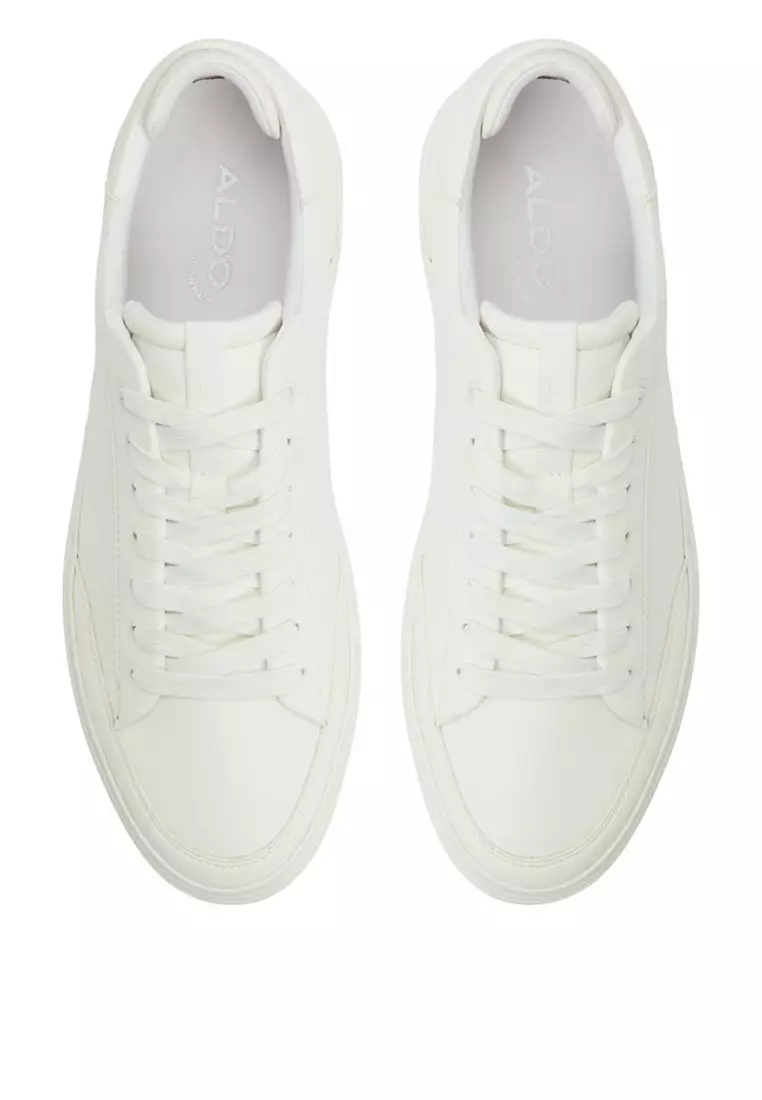 Stepup Sneakers