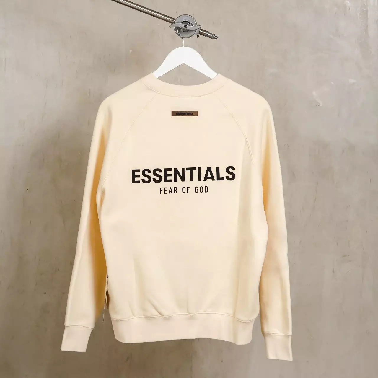 Sweater ESSENTIALS TEXT BACK CREAM SWEATSHIRT 100% ORIGINAL