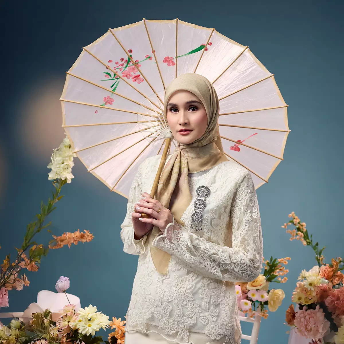 [INCLUDE HARD BOX] ZM Zaskia Mecca - Scarf Bunga Pertiwi Edisi R.A Kartini Nude | Material Voal Alaska Premium | Hijab Motif Segi Empat