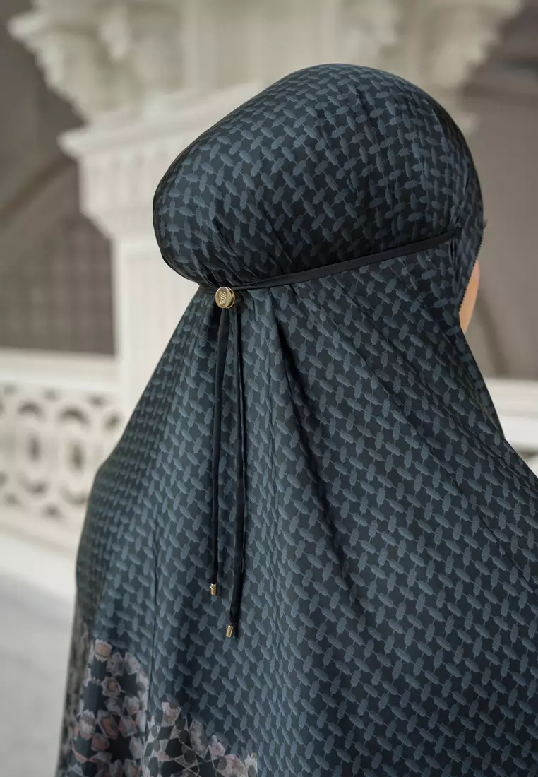 Haramain 2 Prayer Robe - Dates