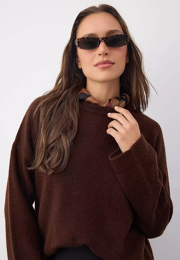 Soft Textured Loose Fit Basic Knit Sweater