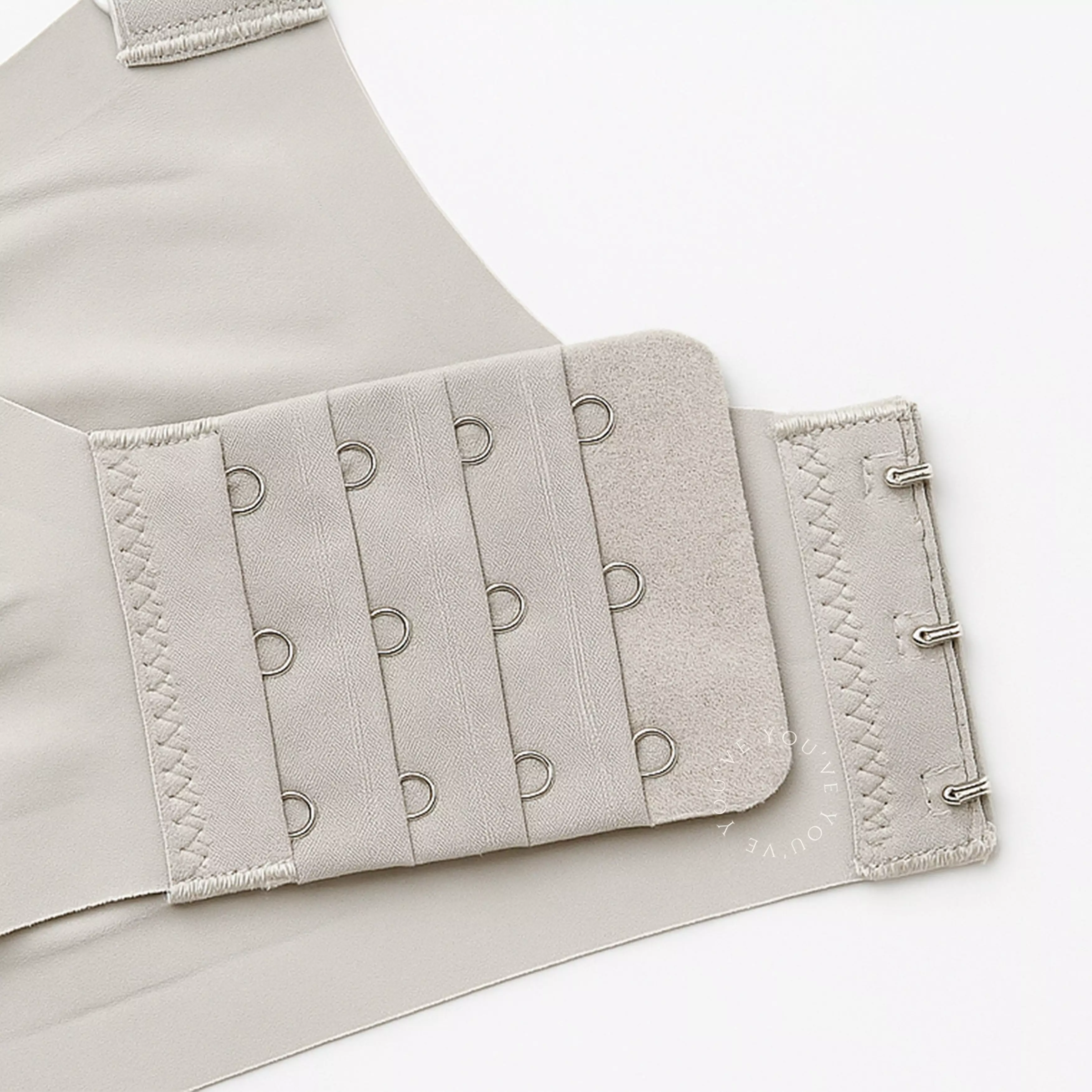 You’ve (You Have) BH Wanita Super Jumbo Women Bra Cup D E F Jumbo BH Seamless BH Tanpa Kawat Jahitan Bra Ice Silk Bra Full Coverage Bra Beha Besar Bra Full Cup Tanpa Kawat Busa Sedang 100240