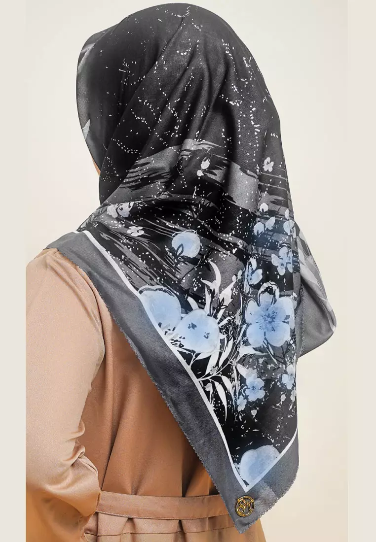 Big Ben Signature Square Voile Scarf Eclipse Black