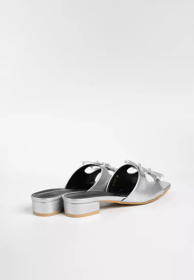 Valeria Glossy Ribbon Mules