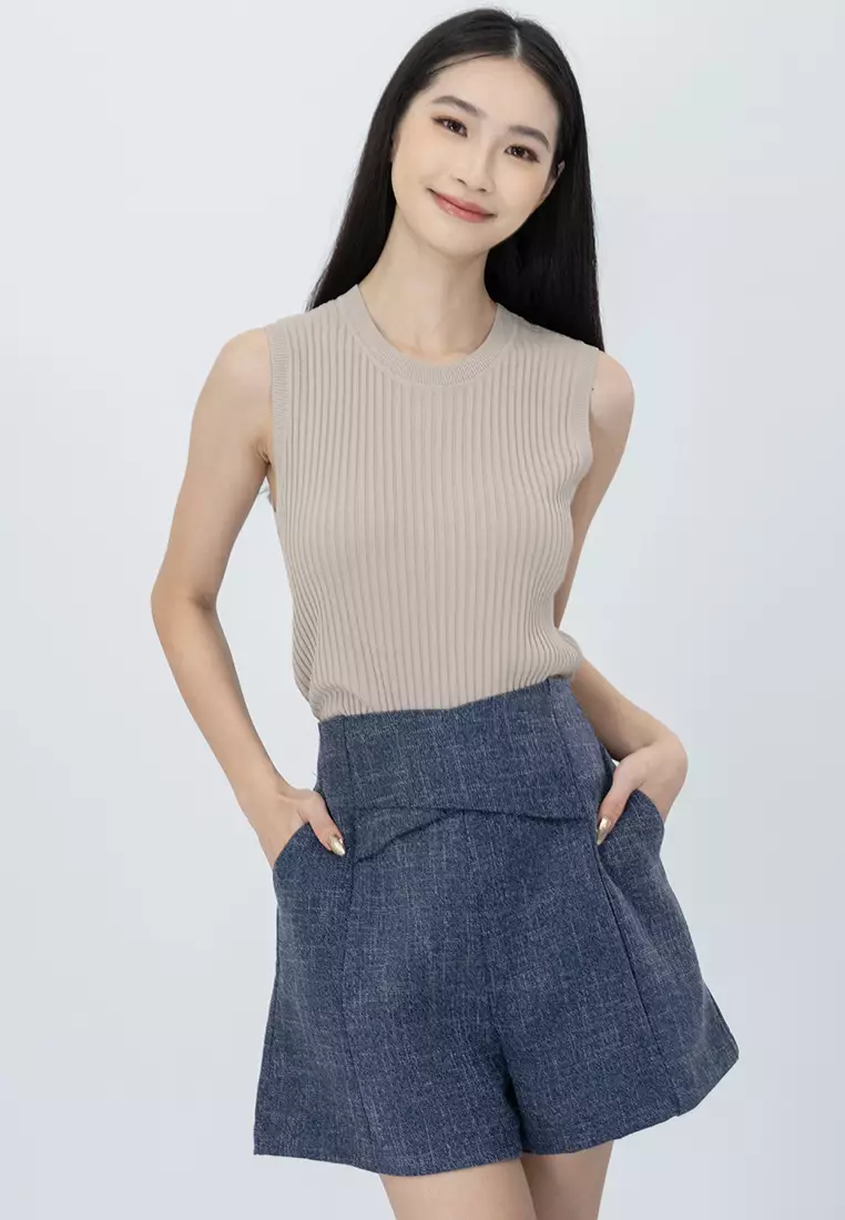 Knitted Sleeveless Basic Top