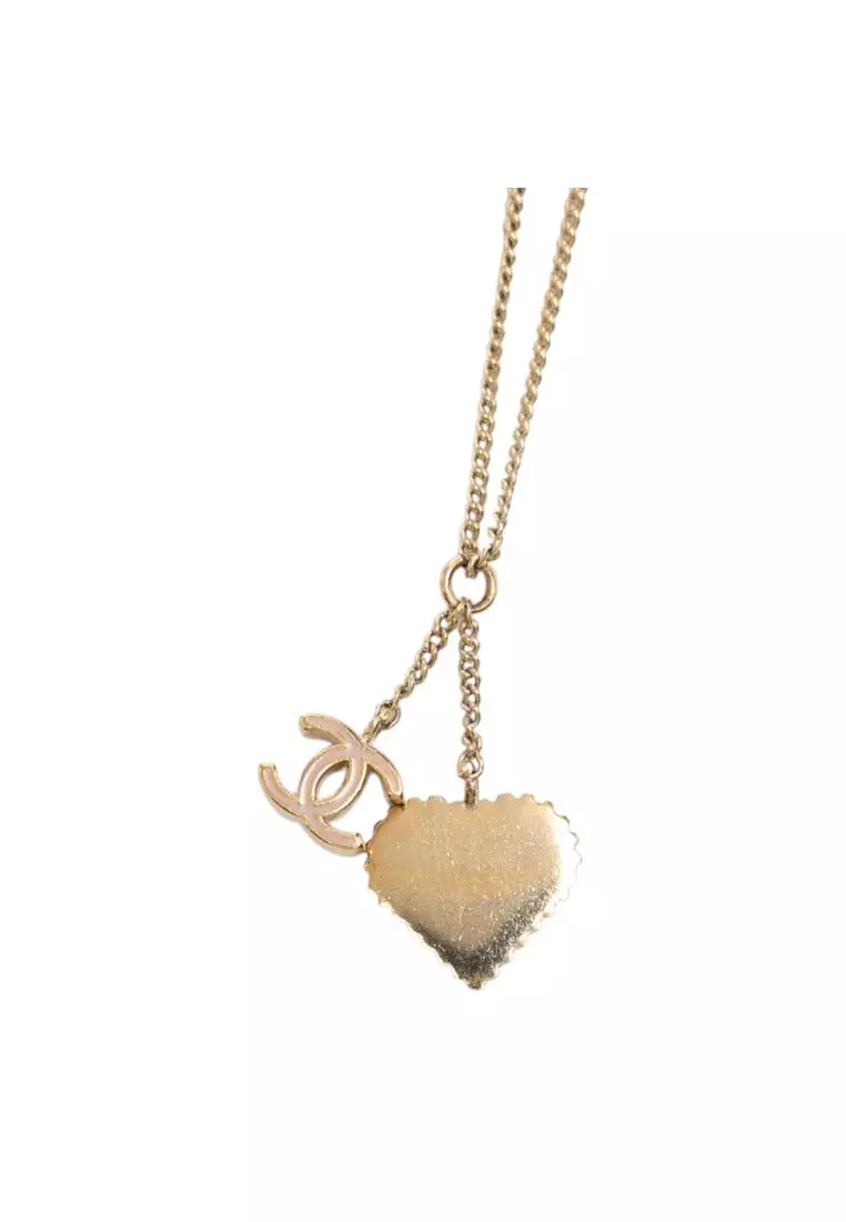 Pre-Loved Chanel Cc Gold Plated Laquered Heart Pendant Necklace