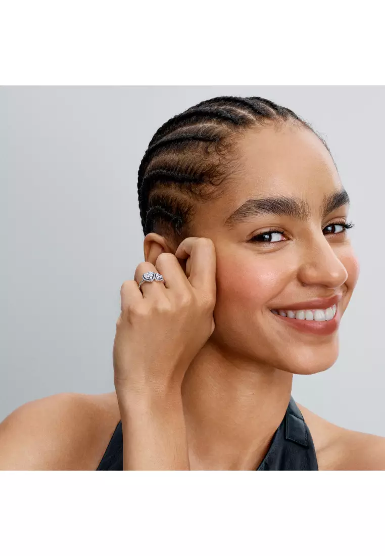 Sparkling Halo Hearts Ring