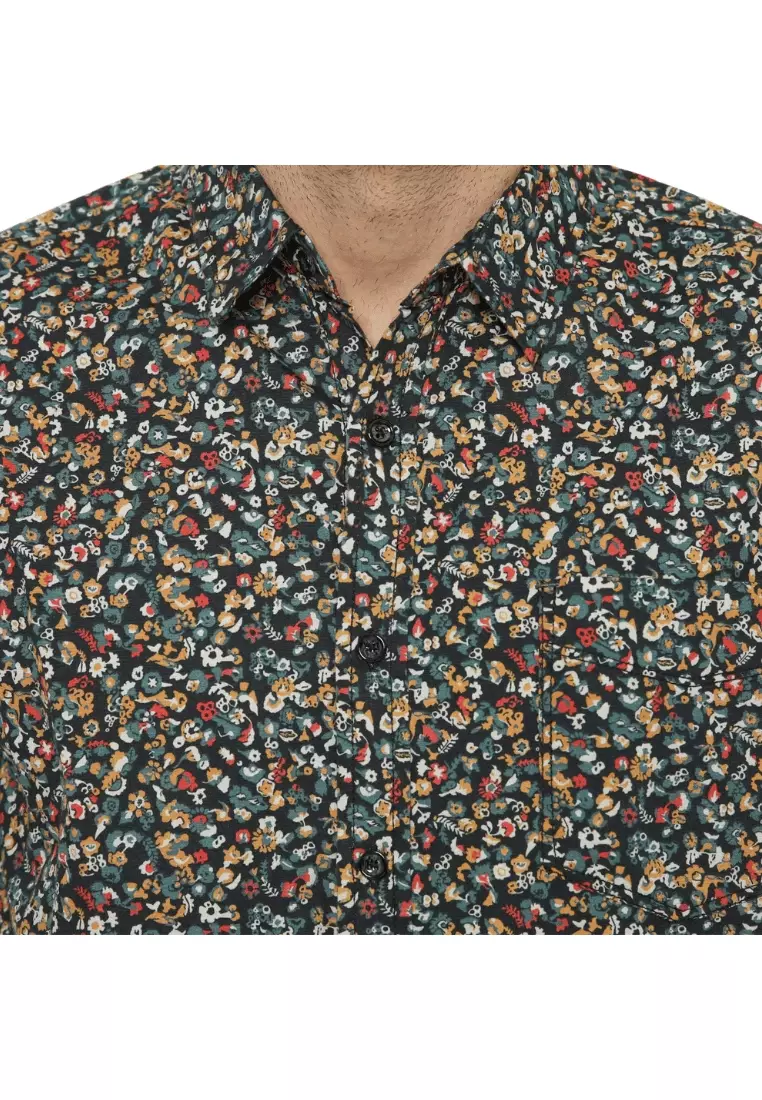 POLICE Kemeja Abstrak Printing Hitam Regular Fit Pria