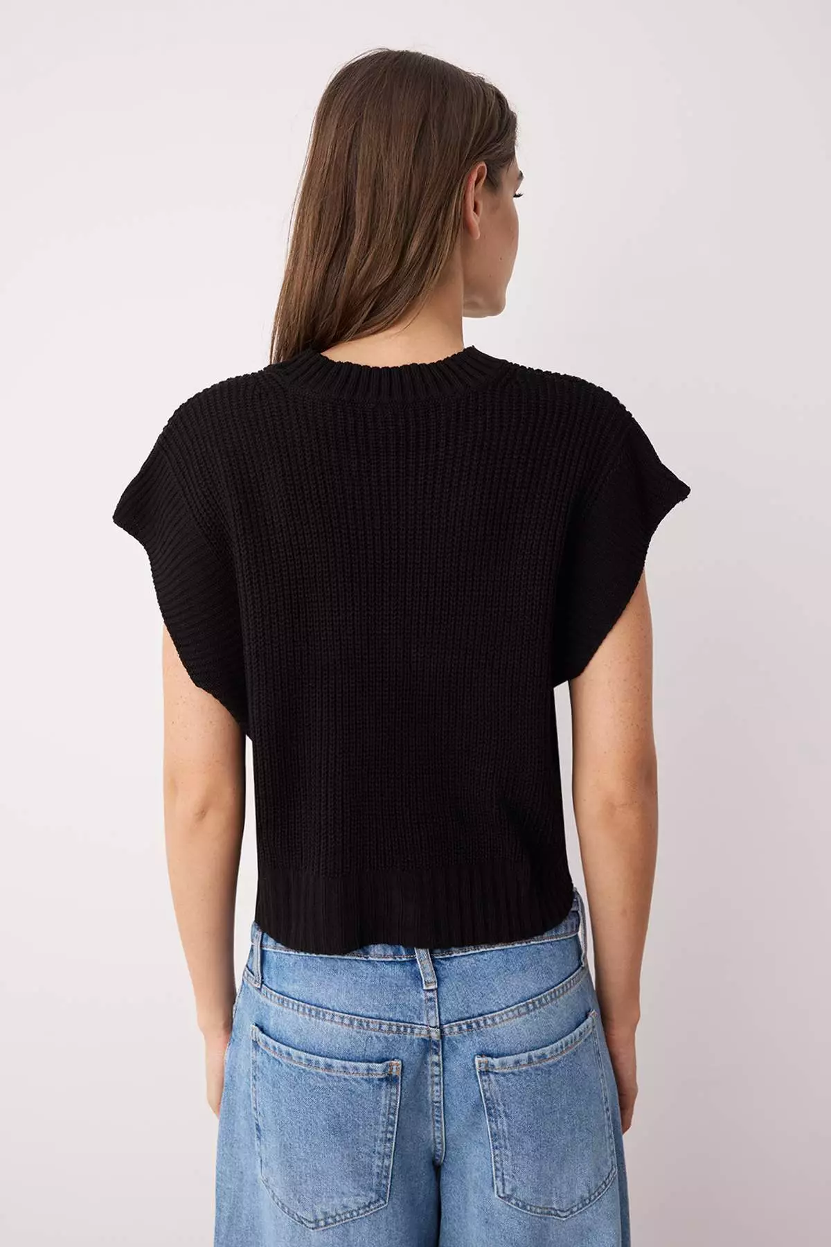 Black Crop Crew Neck Knitwear Sweater