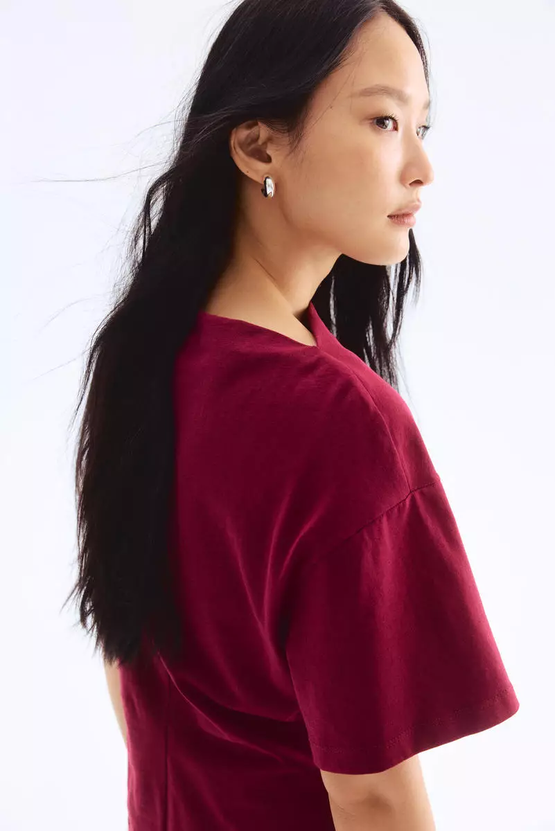 Boat-neck cotton top