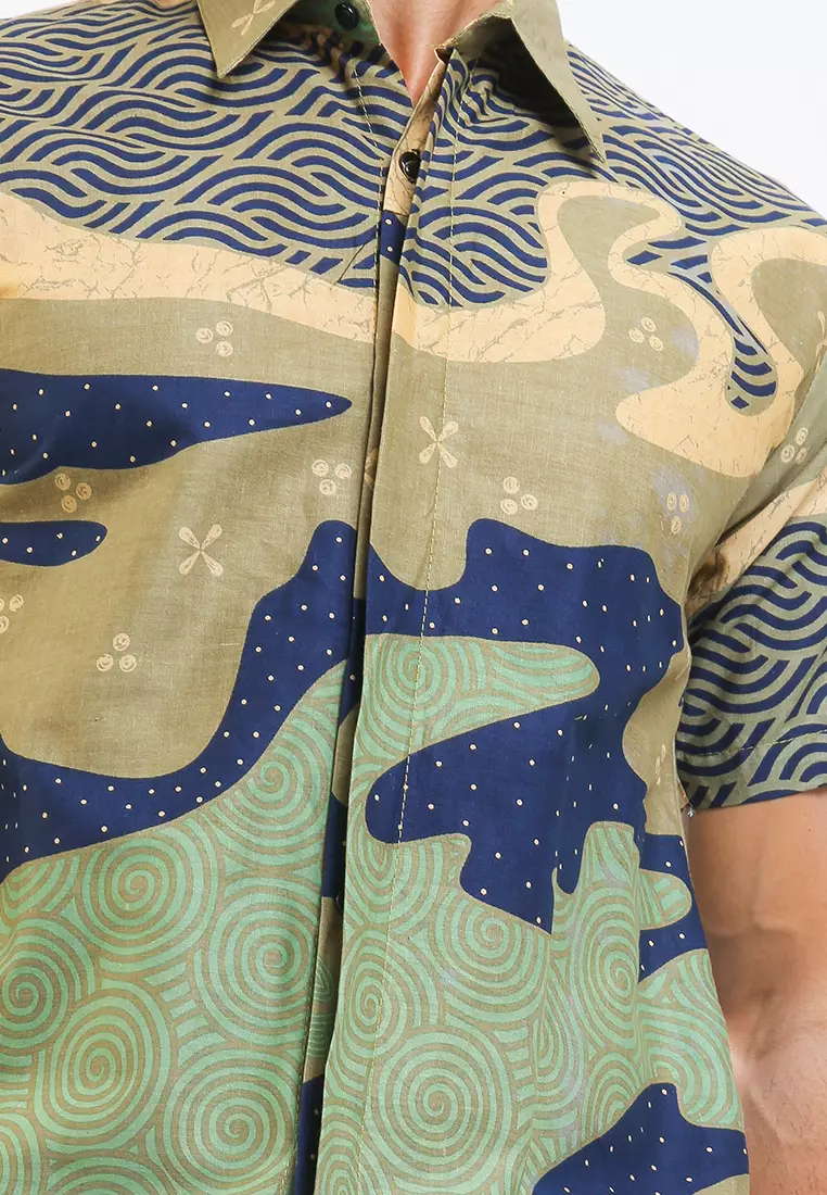 Ainsley Kemeja Batik Exclusive Premium Pria Casual Modern Lengan Pendek