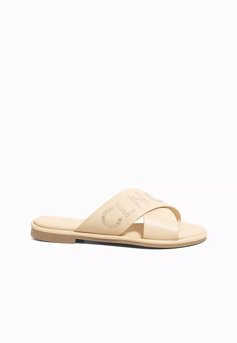 Discount on CLN  shoes - SKU: Plum Slides