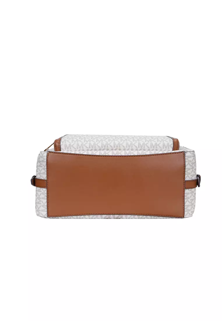 Jaycee Medium Logo Backpack In Vanilla 35S2G8TB7B