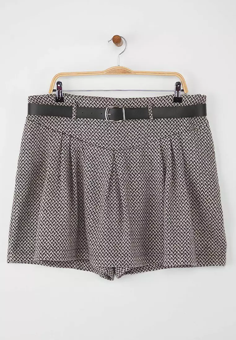 Plus Size Belted Skort