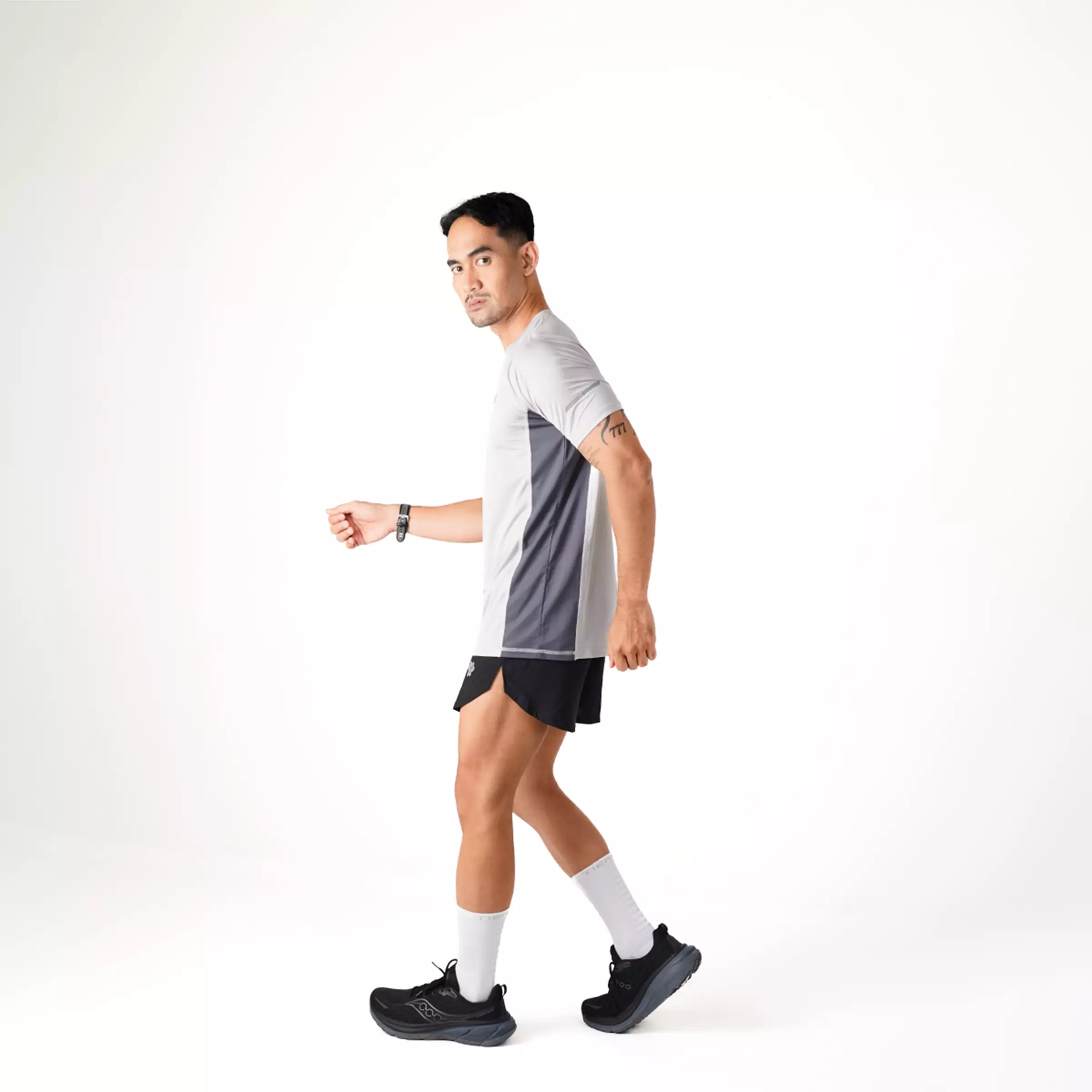 Tiento Kaos Olahraga Lari Baju Running Gym Dry Fit X-Lite Neo Pria