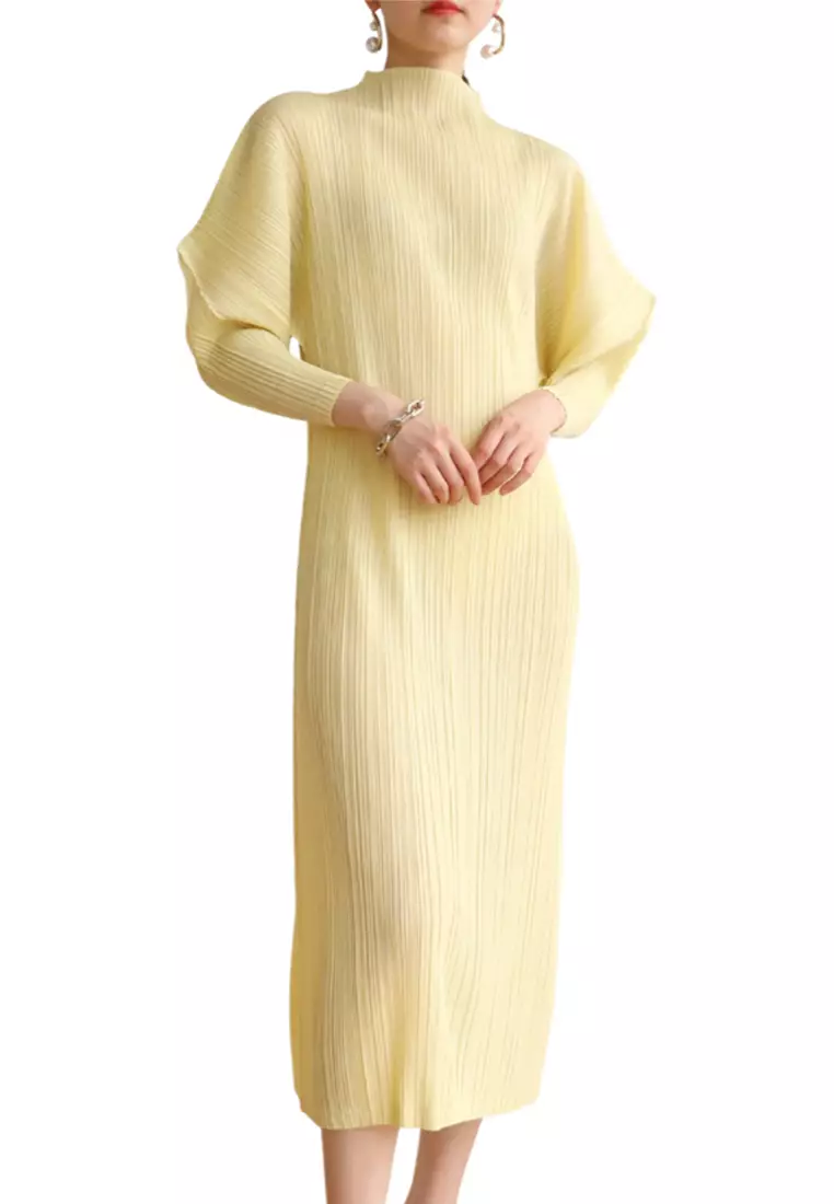 Half-High Collar Bat Sleeve Pleats Dress CZJ7877