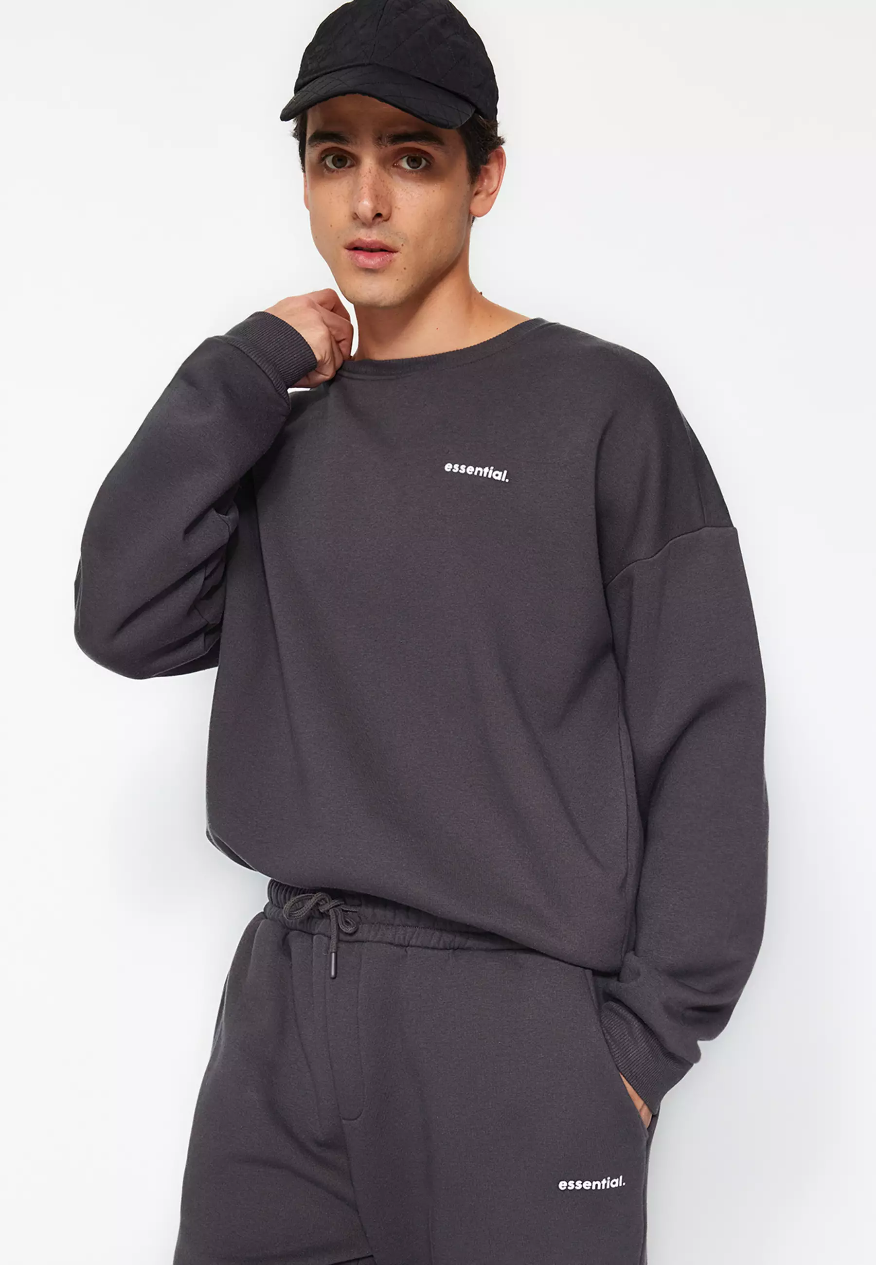 Oversized Embroidery Tracksuit Set