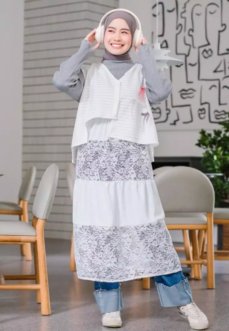 Layer Lace Skirt - Broken White M19073 R73S2
