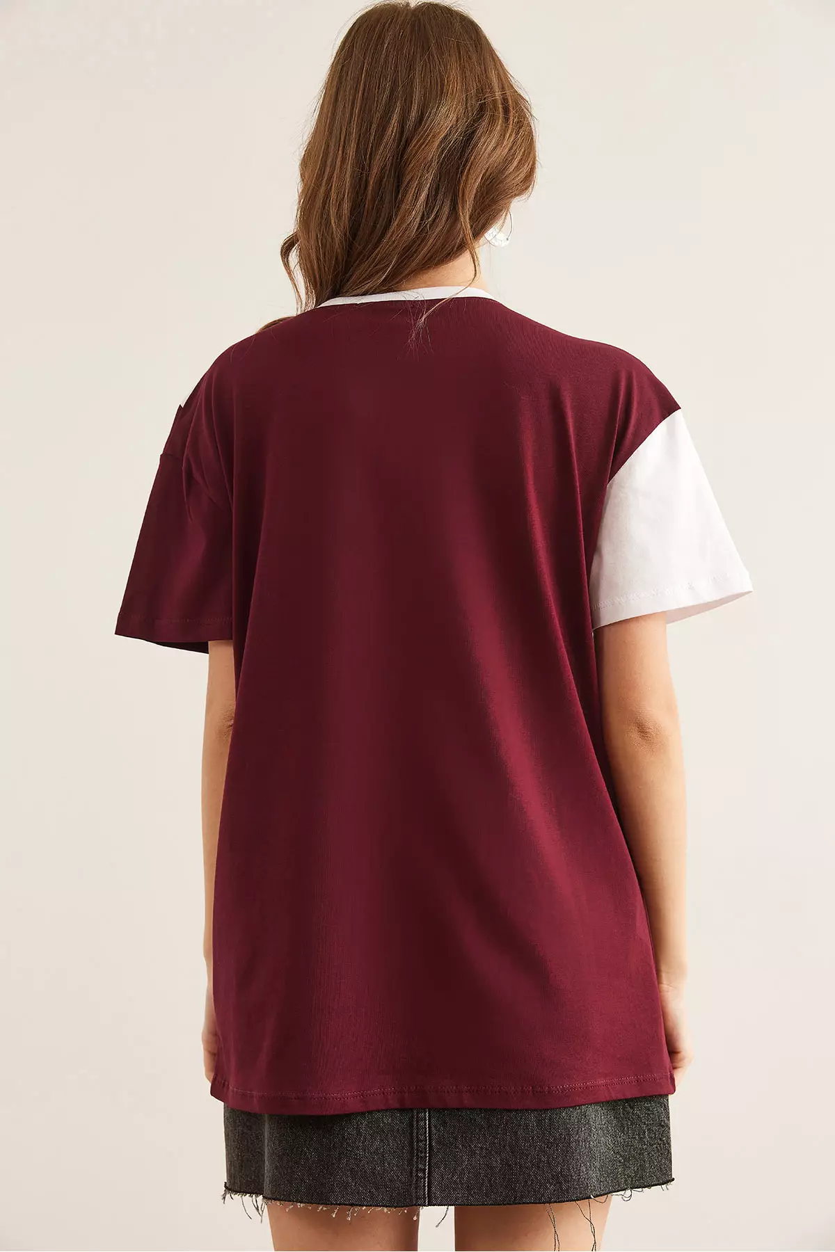 Women's Burgundy White Asymmetrical Colorblock T-Shirt Tsh- 19000350