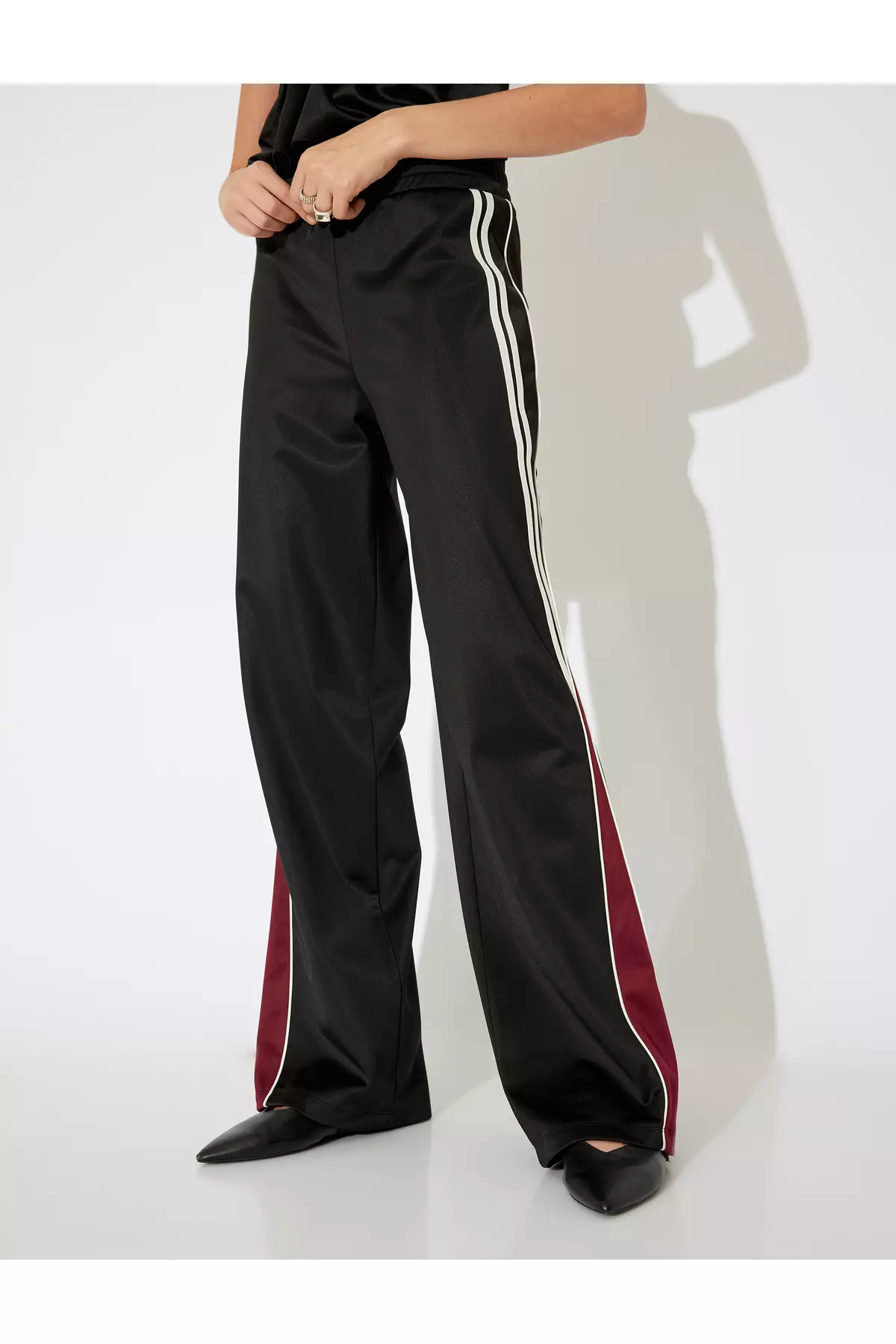 Wide Leg Elastic Waistband Pocket Piping Comfortable Fit Tracksuit Trousers
