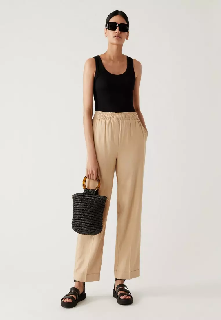 The Best Marks & Spencer Linen Trousers to Buy Now