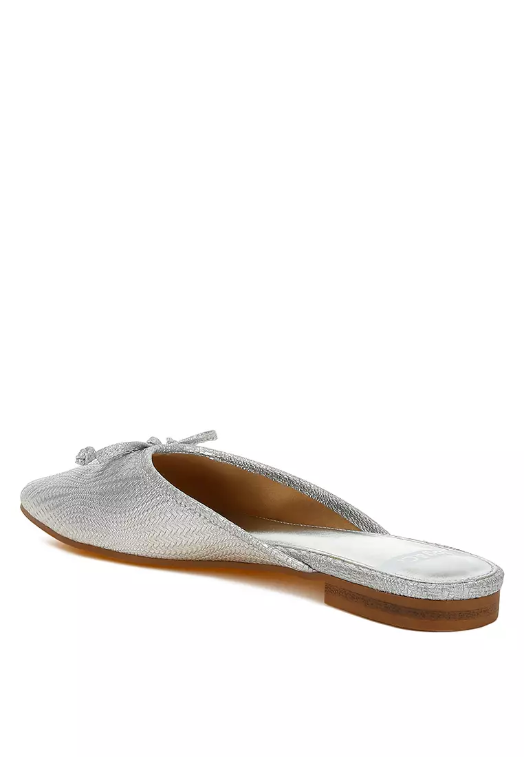 Keledai Slip-On Busur Pesta dalam Warna Perak