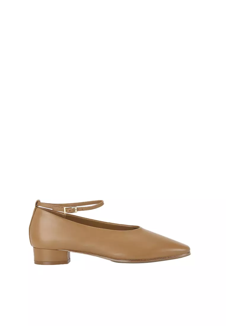 Discount on Beracamy  shoes - SKU: Beracamy Wide Round Ballet Heel - Caramel