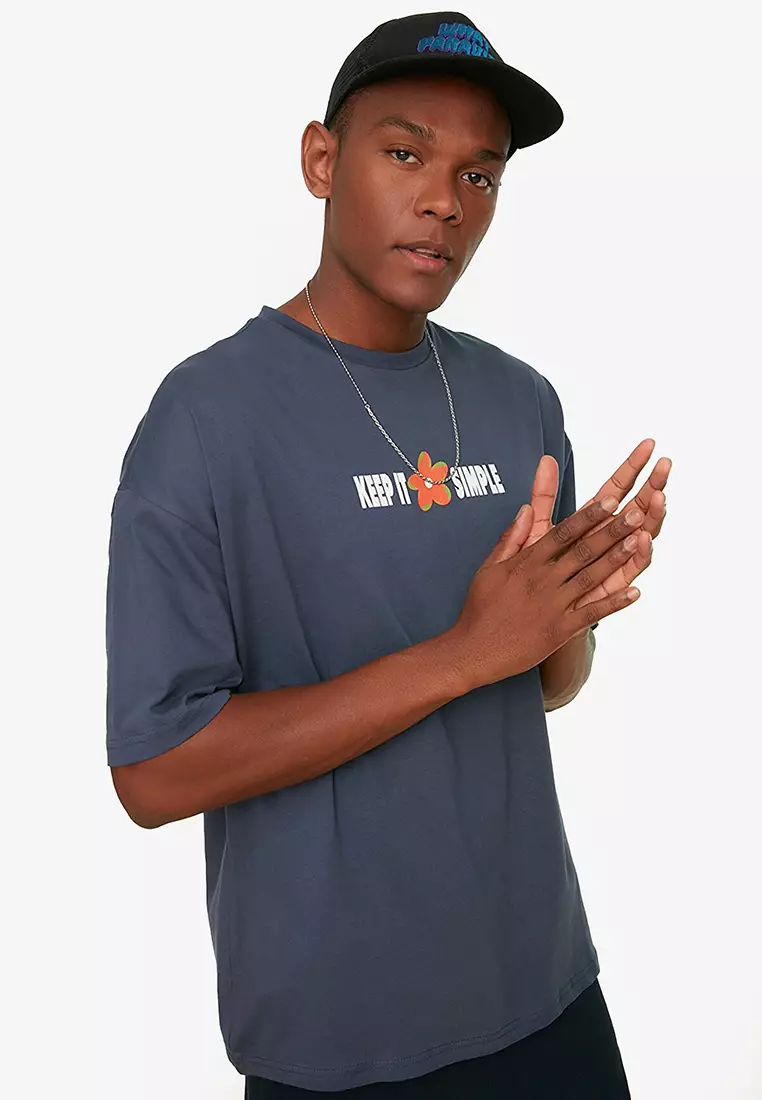 Simple t shirts online top
