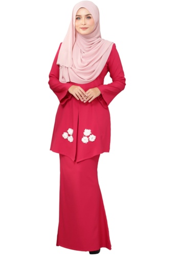 Kebaya Mawar (AEKM03 Red Chilli) from ANNIS EXCLUSIVE in Red