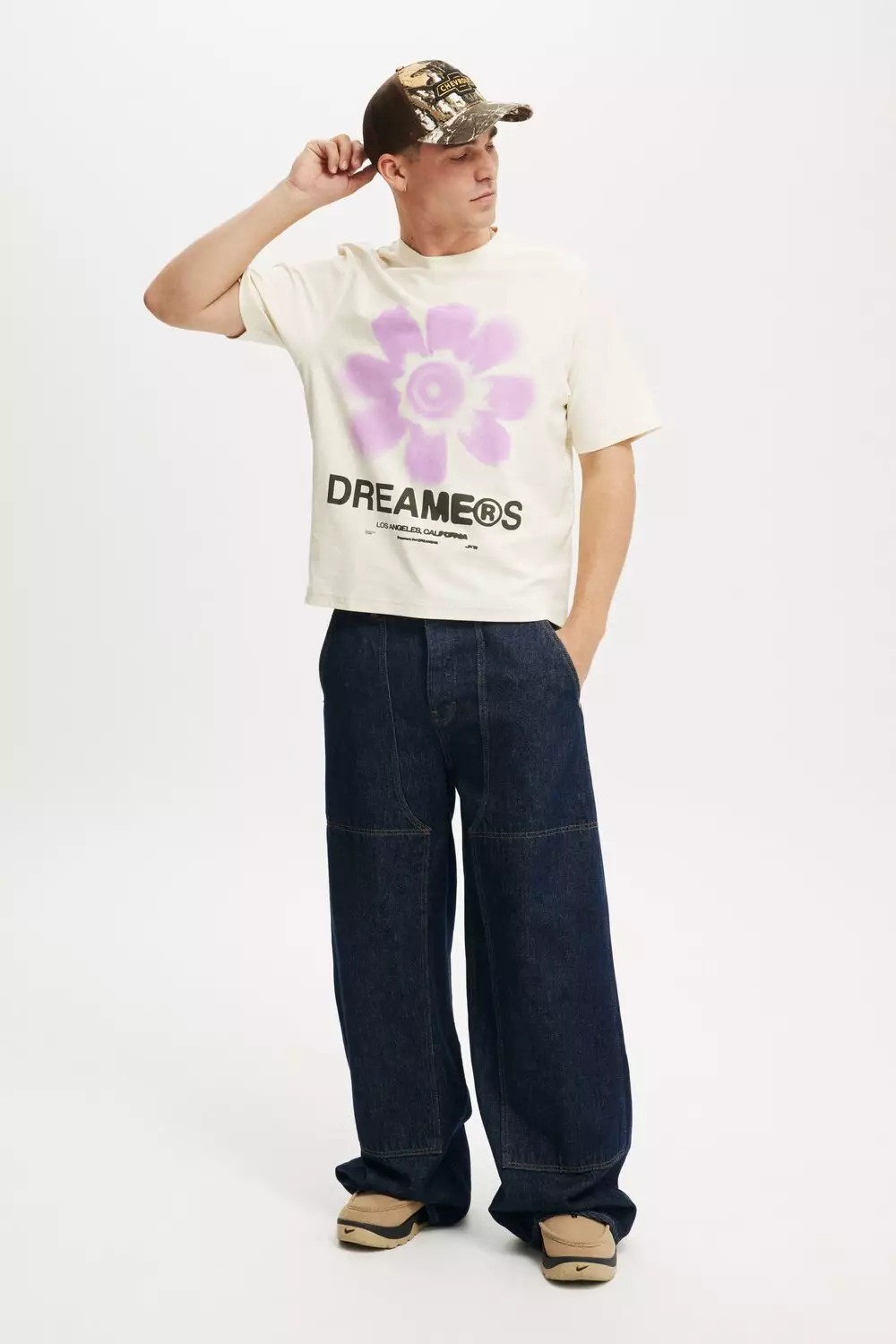 COTTON ON - ATASAN - CROPPED FIT GRAPHIC T-SHIRT