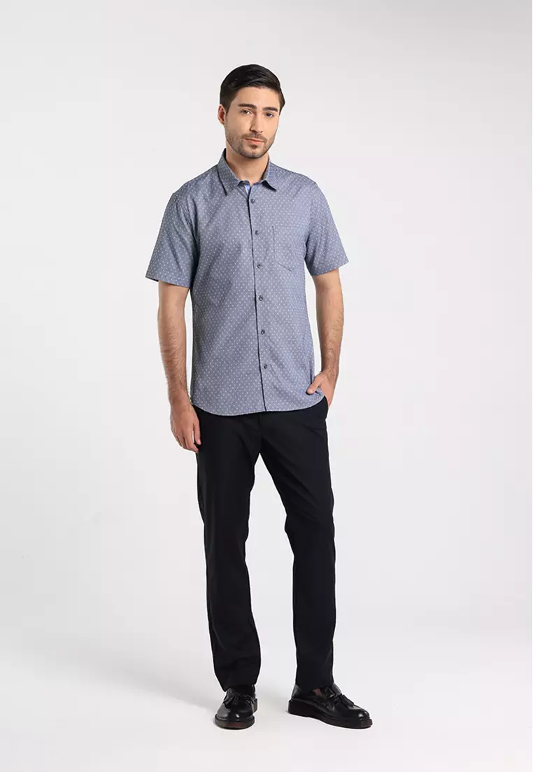 MOC - Kemeja Motif Lengan Pendek Pria Forter - Navy