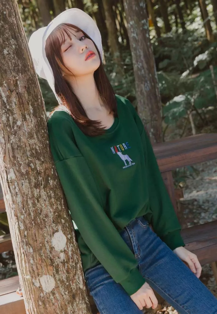 Solid Color Crewneck Embroidered Long-Sleeve Sweatshirt [KL1001]