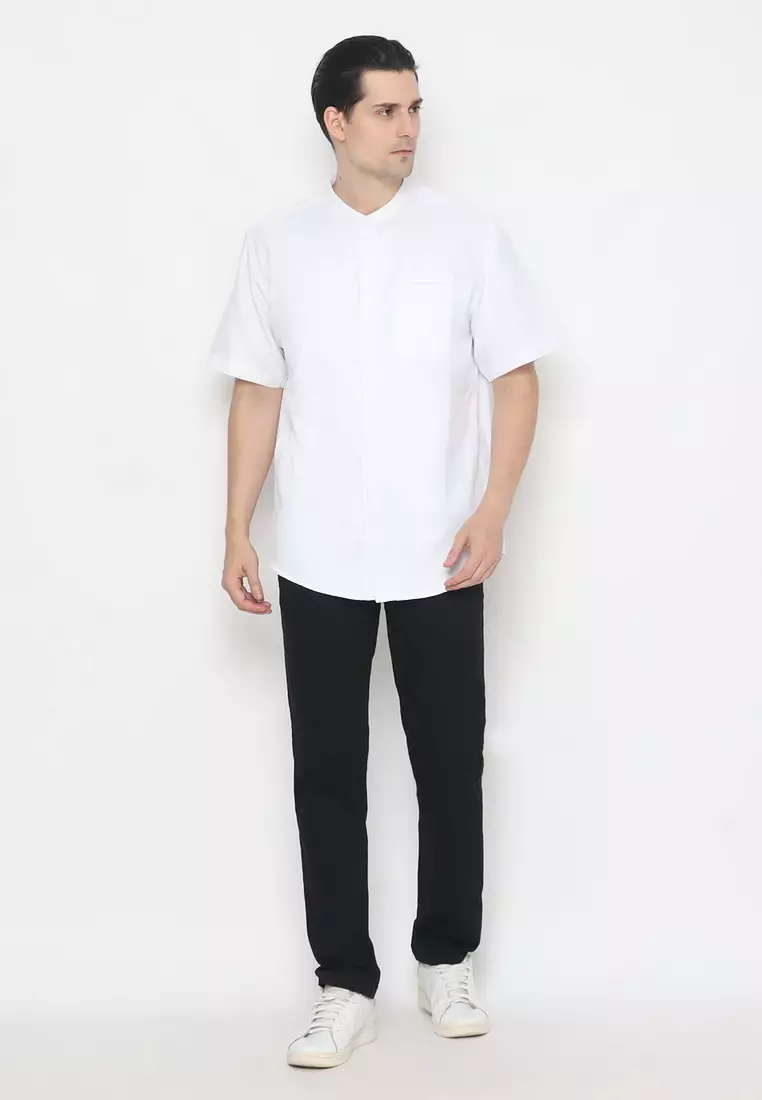 POLICE Kemeja Koko Border Printing Putih Regular Fit Pria