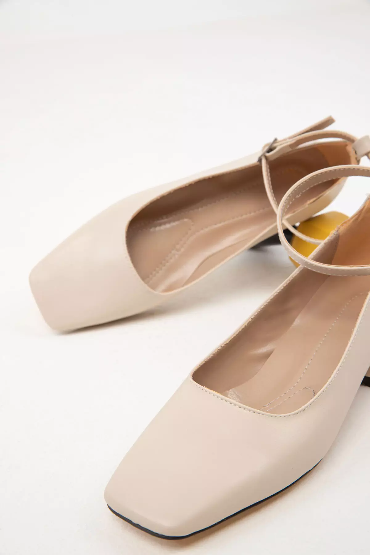 Beige Classic Women's Heeled Shoes - 19783