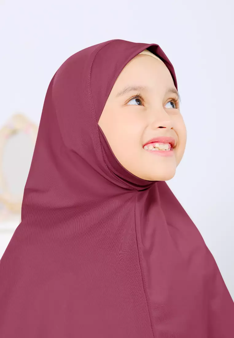 Cotton Bee - Jennaira Bergo Dagu | Hijab Instan Anak Non Pad - L