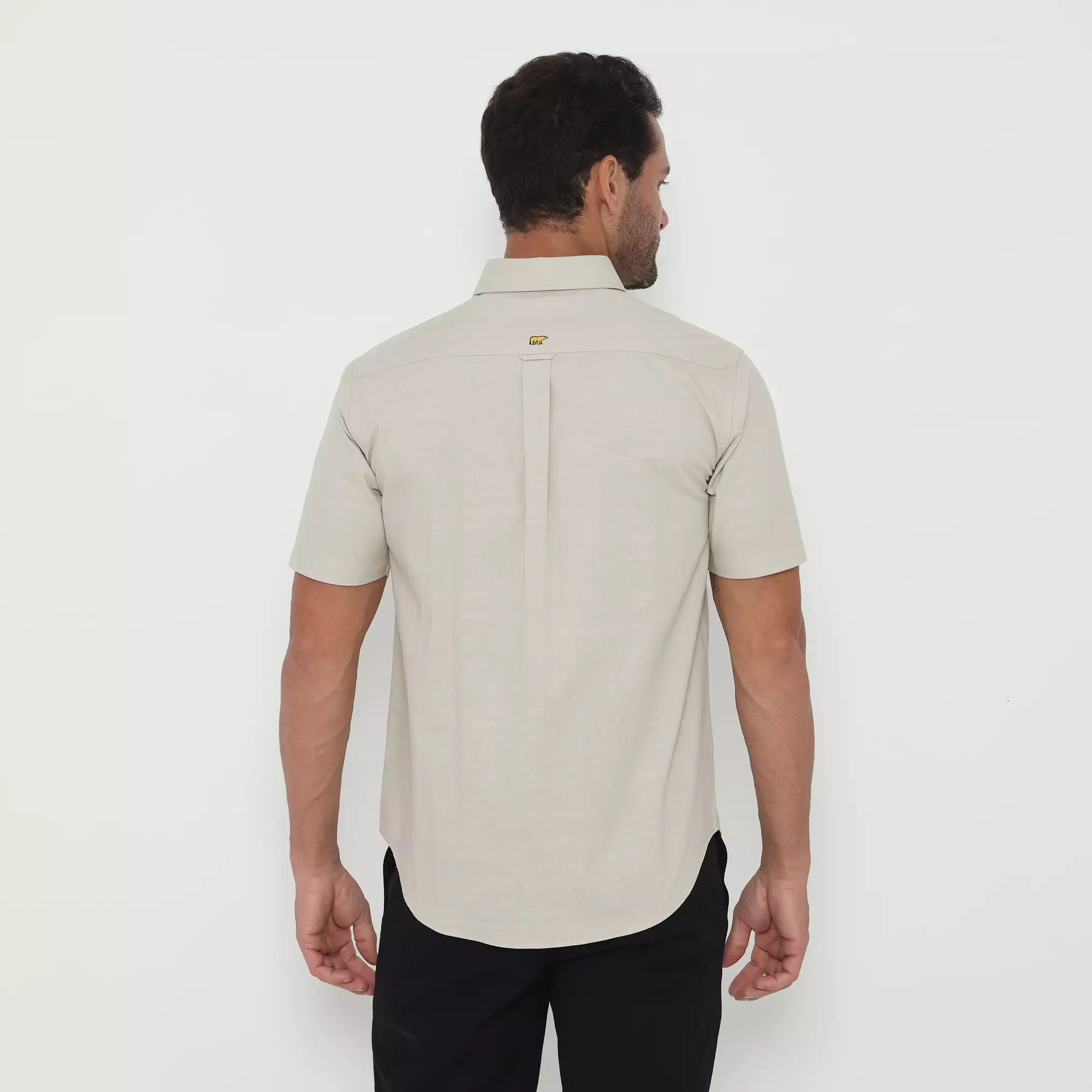 Jack Nicklaus Lander Kemeja Pria Lengan Pendek Slim Fit Khaki Colour Khaki