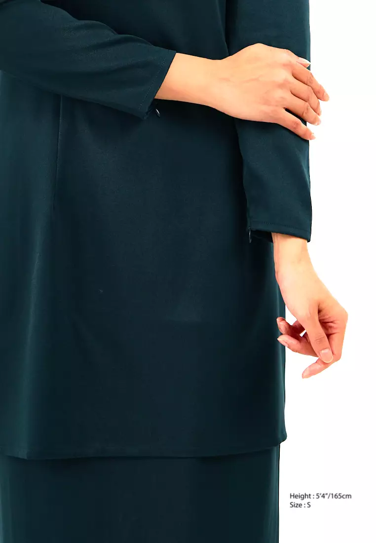 Gene Martino Julia Kurung Modern 7103